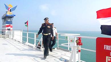 قائد "البحرية" في صنعاء: أي قطعة عسكرية تحمي السفن الإسرائيلية ستكون هدفا مشروعا